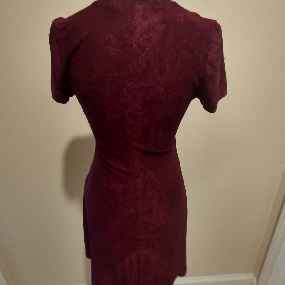 Vintage Marian & Maral Shimmery Floral Burgundy Dress - Picture 5 of 9